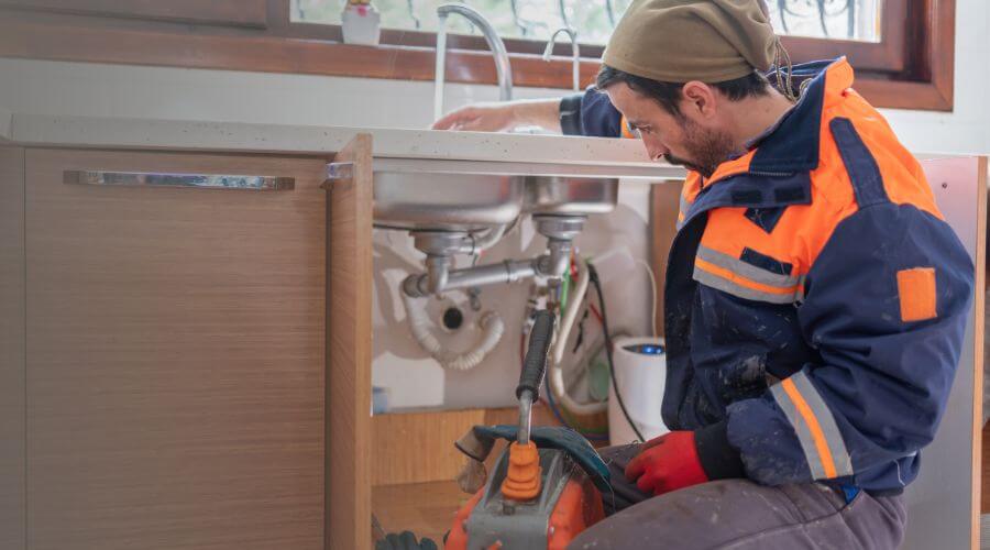 Professional expert plumbing services in Washingtonville, OH